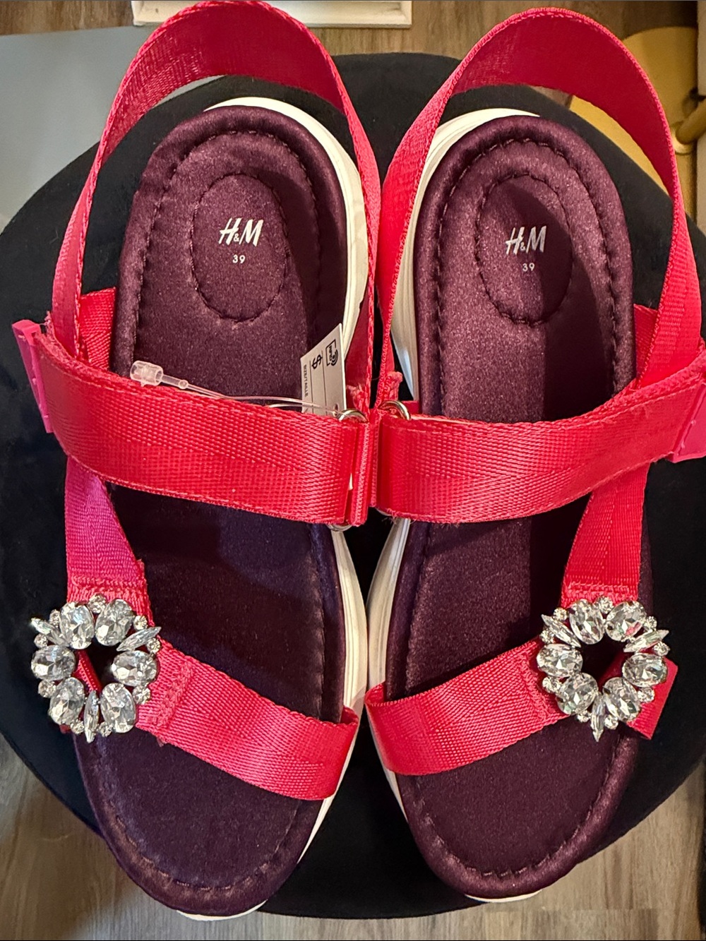H&M Women's Bright Fuchsia Gem-Detail Sport Sandals. No box